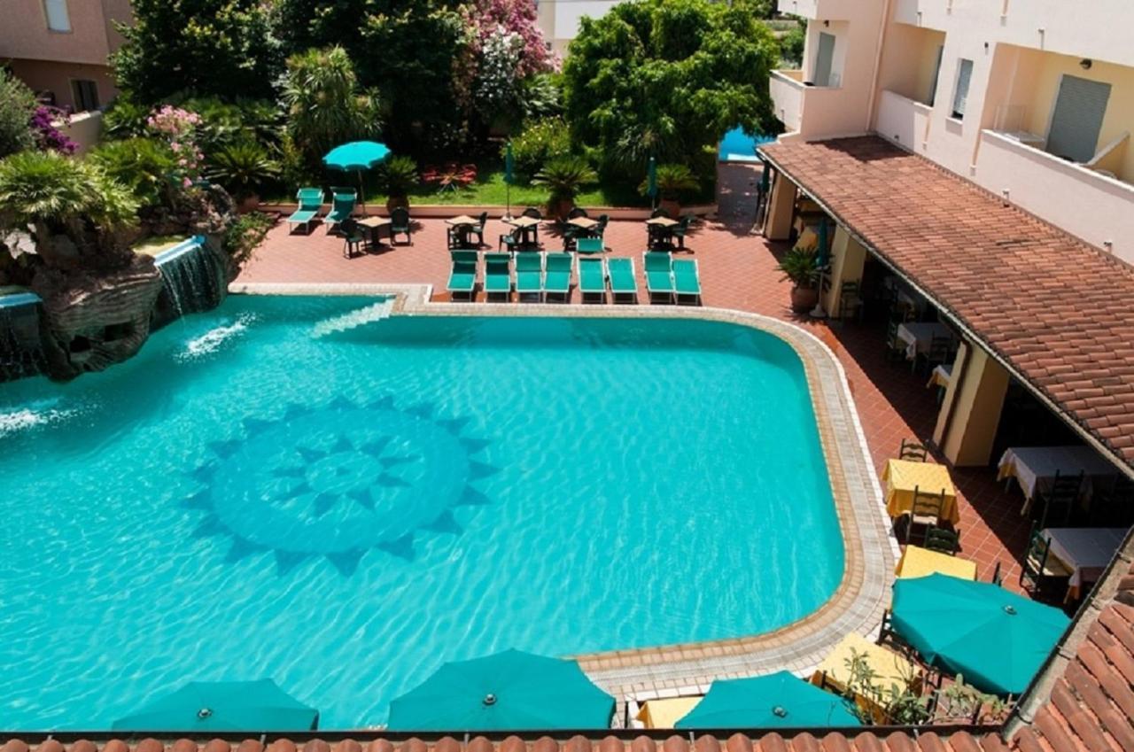 Le Residenze Del Golfo Di Orosei Aparthotel Ngoại thất bức ảnh