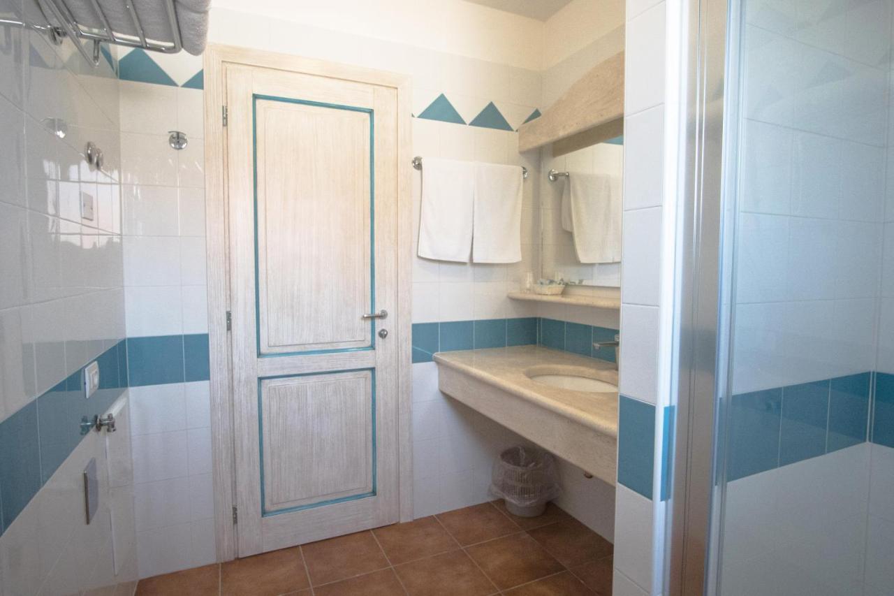 Le Residenze Del Golfo Di Orosei Aparthotel Ngoại thất bức ảnh